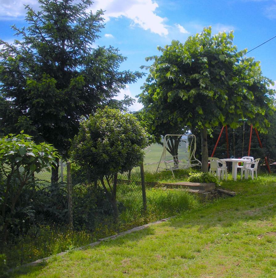 Вілла Cascina Tra I Vigneti A Ніцца-Монферрато Екстер'єр фото